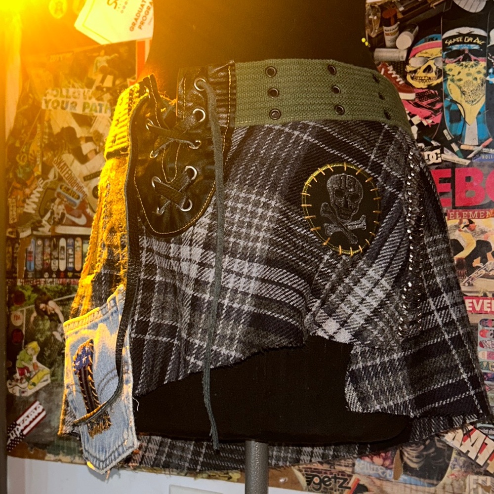 LF skirt with tags